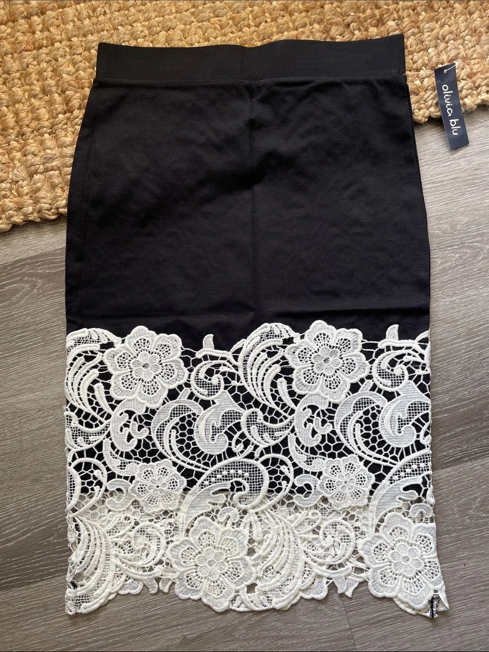Olivia Blu Black/White Lace Pencil Skirt